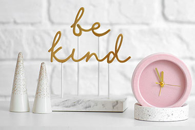 Table top "Be Kind" decor. Table top "Be Kind" decor.