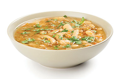 Image of a bowl of white chicken chili.