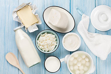 Image of calcium rich dairy products.