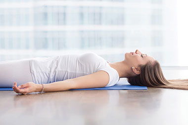 Image of women doing the PMR technique.